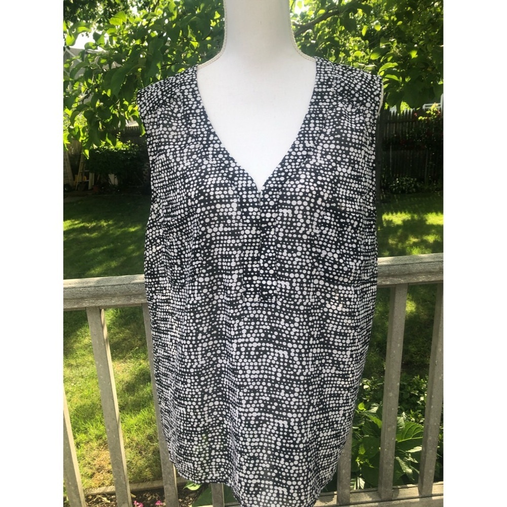 NWT Rose & Olive Sleeveless Blouse 2X